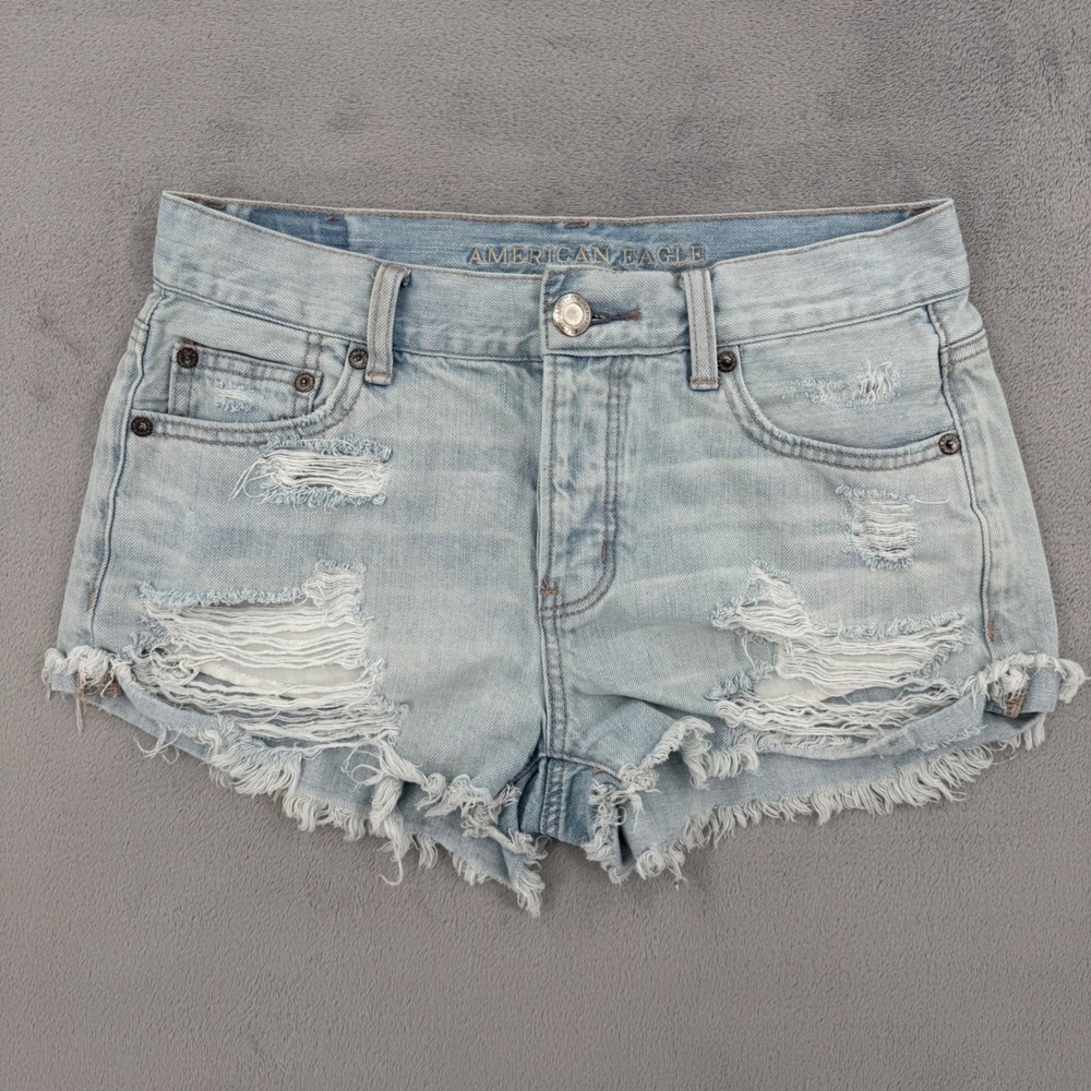 American Eagle Outfitters Light Wash Distressed Denim Jean Shorts
